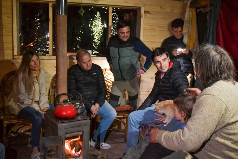 Extienden la ayuda económica a familias damnificadas por el incendio