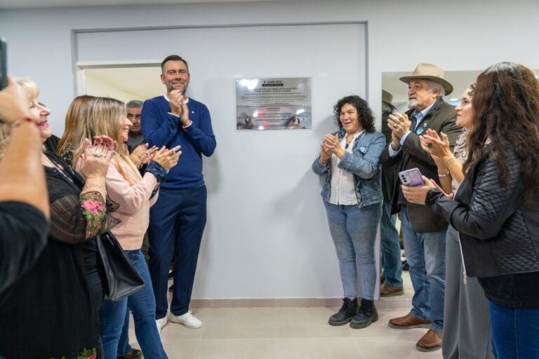 La Vecinal de barrio Juan XXIII inauguró la planta alta de su edificio