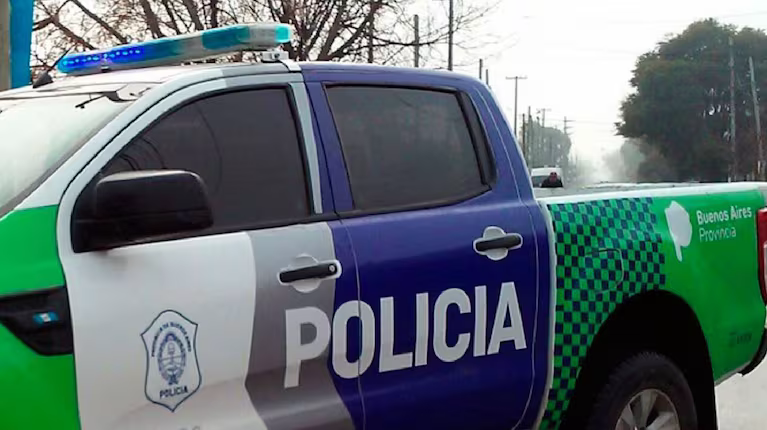 Un policía retirado mató a un ladrón que intentó asaltarlo frente a su hijo