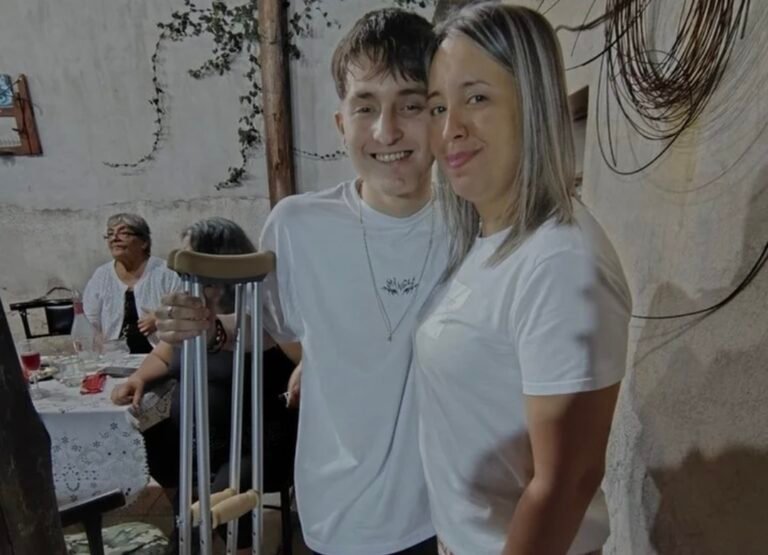 El egresado que cayó de un sexto piso en Bariloche, atravesó seis cirugías y se salvó de milagro