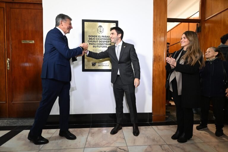 Torres inauguró la nueva Casa de Gobierno: “Donde hubo ruinas, hoy construimos futuro”