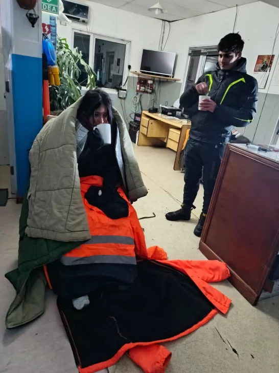 Dos turistas cordobeses fueron rescatados tras un accidente en moto en la Ruta 40