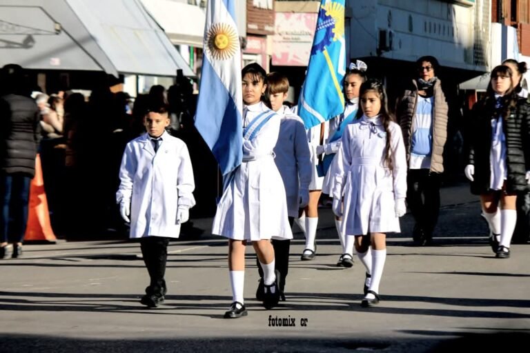 Este 25 de Mayo se celebrará con un Desfile Cívico-Militar