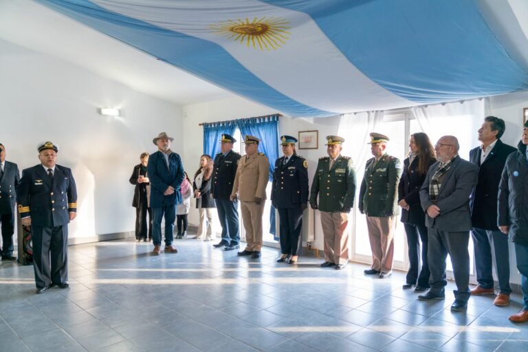Se realizó el acto por el 211° Aniversario de la Armada Argentina