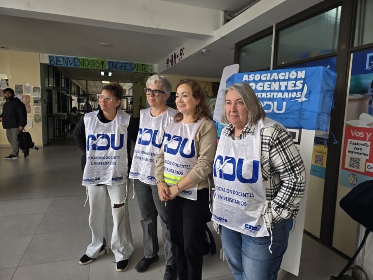 Docentes universitarios anuncian paro nacional el 19 y 20 de mayo