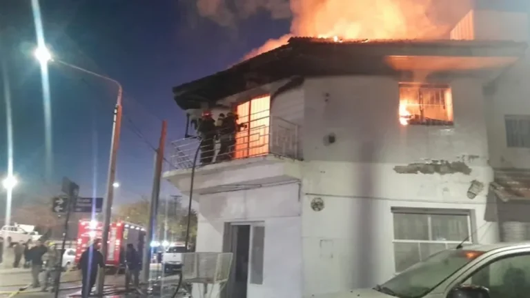 Conmoción: un incendio de vivienda dejó cuatro muertos y un herido en grave estado