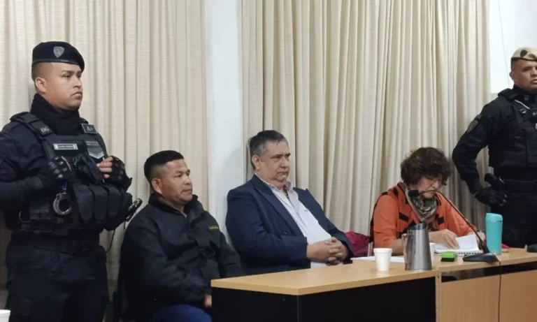 Dijo que murió de Covid y la quemó: absolvieron a un cacique acusado de matar a su pareja