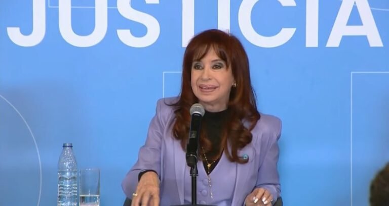 CFK afirmó que “estar presa es un certificado de dignidad”