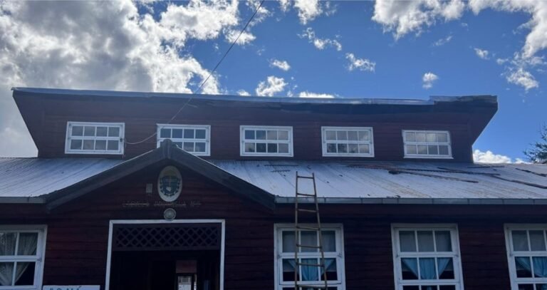 El Gobierno trabaja en la normalización de las actividades de la Escuela N° 9 de Epuyén