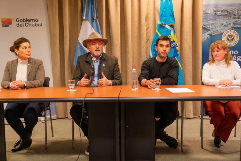 “Vamos por más inversiones, más trabajo y más futuro para Comodoro y la Cuenca”, dijo Othar