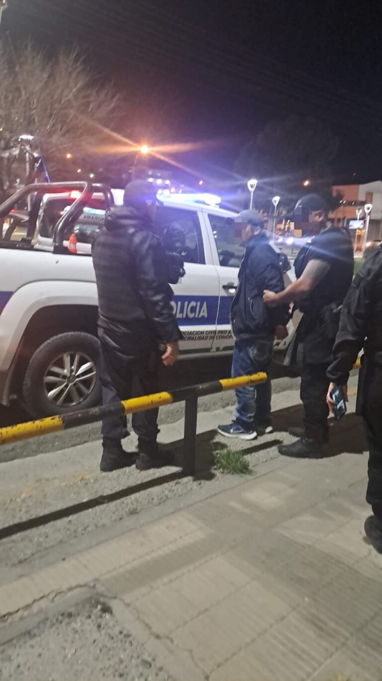 Tenía pedido de captura y lo detuvieron en la vía pública