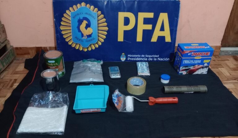 Intentaron enviar a Alemania 12kg de cocaína ocultos en tablas de asador