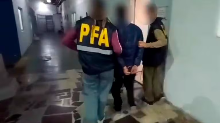 Reveló que su padrastro había abusado de ella 10 años y se quitó la vida: recién ahora detuvieron al acusado