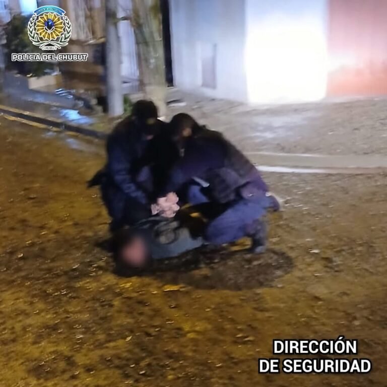 Tenía pedido de captura y lo detuvieron durante un patrullaje en el barrio Máximo Abásolo