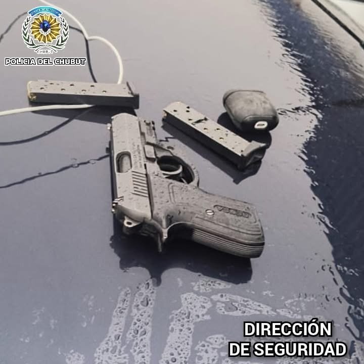 Pelea entre chinos terminó con dos detenidos y un arma secuestrada