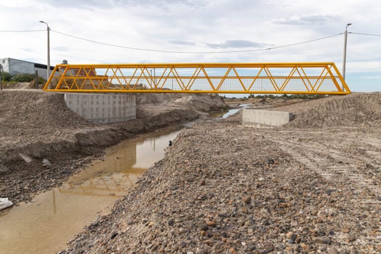 Barrio La Cantera: habilitaron el nuevo puente que garantiza conectividad para los vecinos