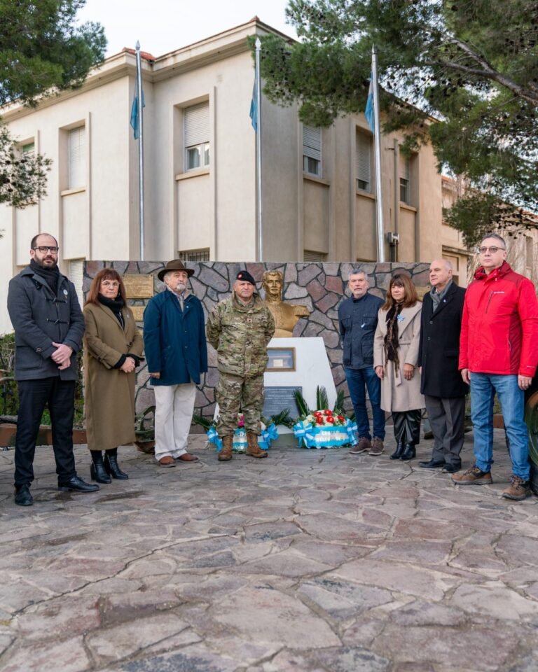Othar encabezó el acto por el 205° Aniversario del Fallecimiento del General Manuel Belgrano