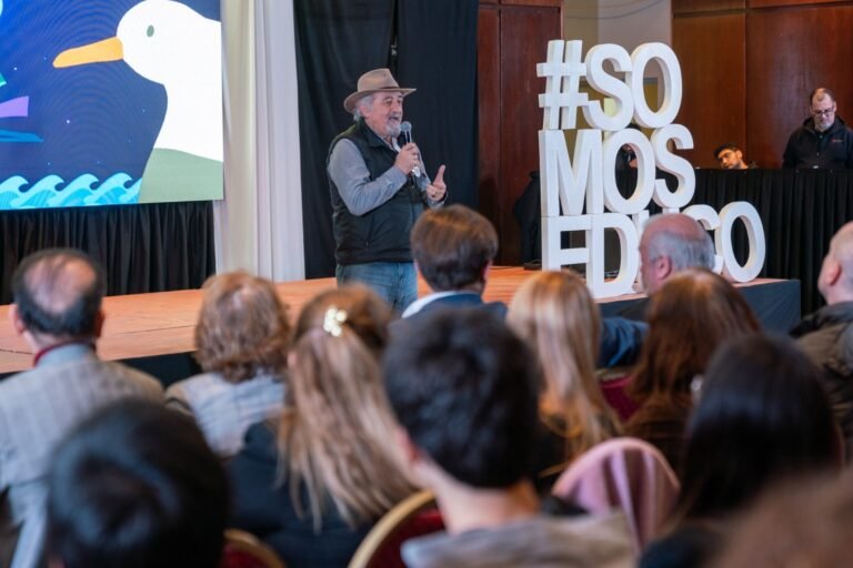 Othar: “Debemos lograr que todos los chicos  tengan la posibilidad de educarse, formarse y tener un futuro”