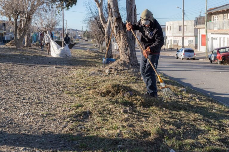 Avanza la construcción de un paseo peatonal para los vecinos del Máximo Abásolo