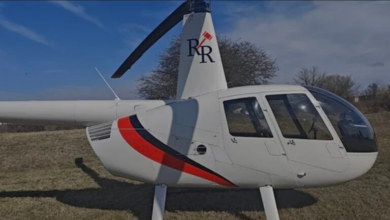 De película: estacionó su helicóptero en plena calle, la Policía quiso detenerlo e intentó huir volando