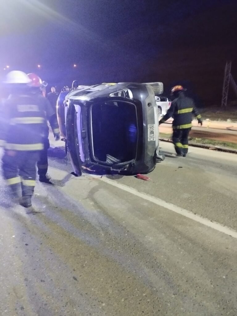 Volcó, chocó a otro rodado y dio positivo de alcoholemia