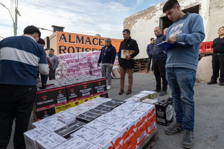 Continúan los operativos municipales de control de mercadería