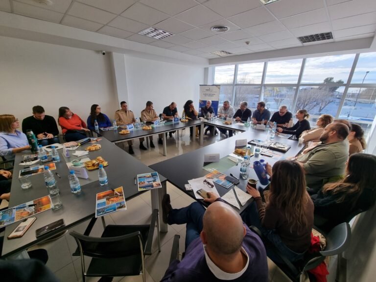 Chubut y Santa Cruz trabajan en el desarrollo turístico del Golfo San Jorge
