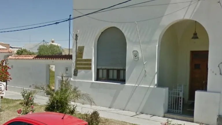 Un nene rompió en llanto en la escuela y reveló un drama familiar: “Mi mamá no me trata bien”