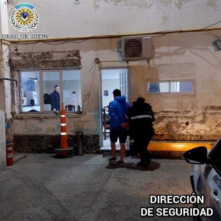 Intentó ingresar a una vivienda y fue reducido por un policía que estaba de franco