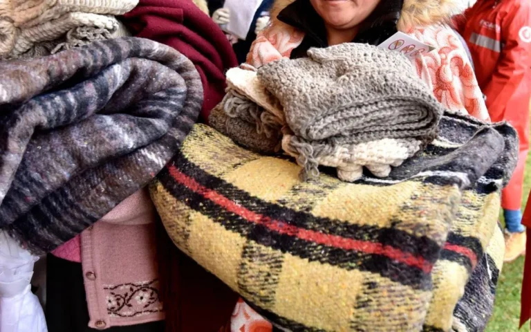 Piden mantas y ropa de abrigo para asistir a quienes más lo necesitan