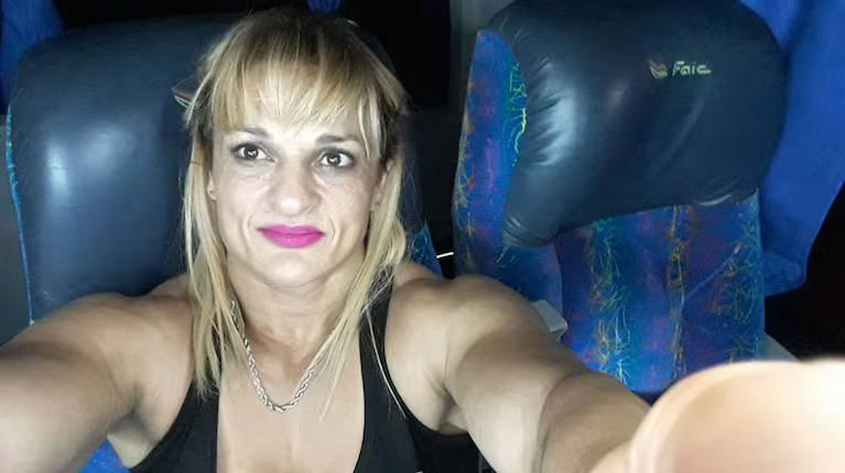 “Puede mover la mano y abre los ojos”: el alentador testimonio del hijo de la “Locomotora” Oliveras