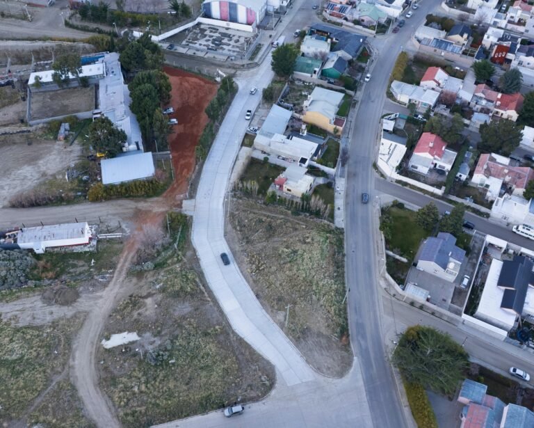 Concluyó la pavimentación de la calle Jones de Km. 3