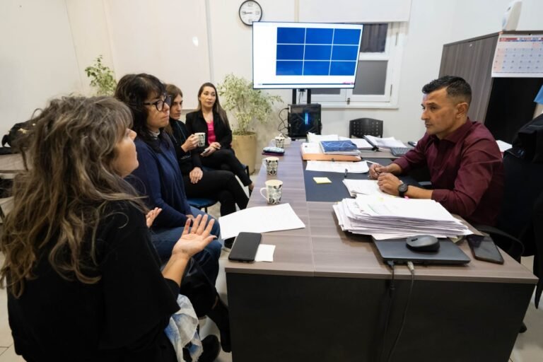 Proteccionistas fueron recibidas por el Municipio