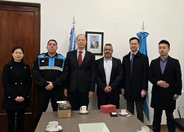 El Gobierno del Chubut y la Embajada de China coordinan medidas ante casos de violencia en Comodoro
