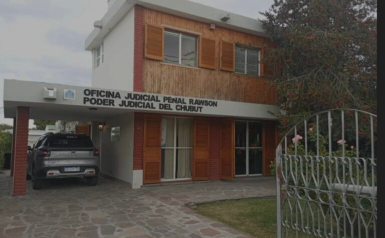 Una mujer deberá reintegrar el dinero obtenido mediante una estafa a un jubilado 