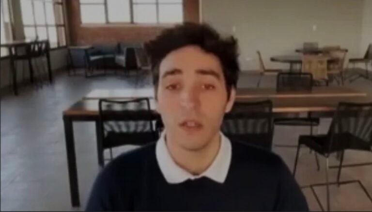 Denunció a su padre por abuso sexual y años después confesó que era mentira