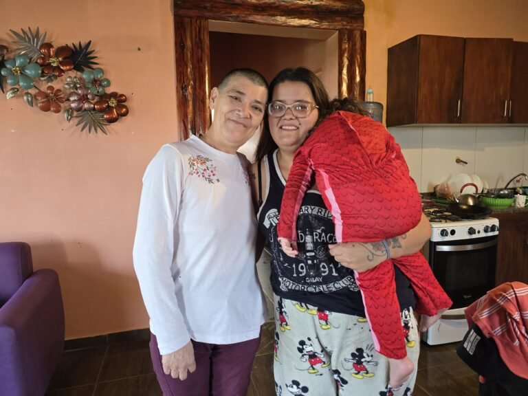 Solidaridad: Liliana vivía en el Hospital Regional, una familia la rescató y ahora tiene un hogar