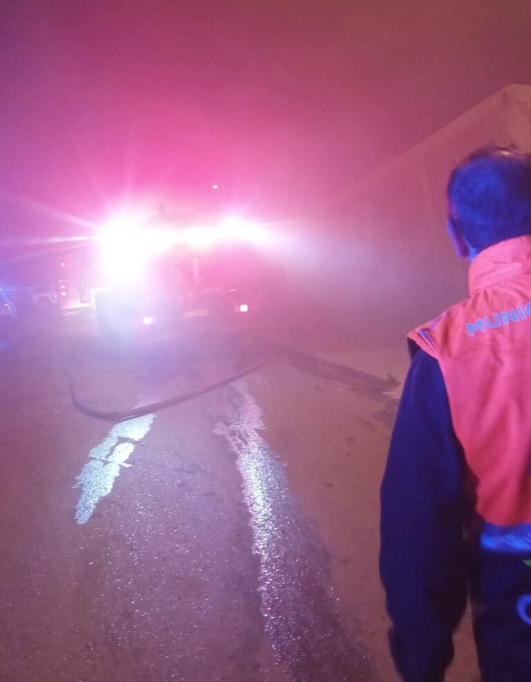 Una colilla de cigarrillo provocó un incendio devastador en una vivienda