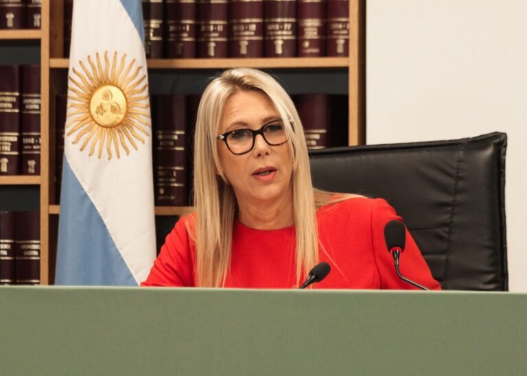 Estafa millonaria: investigan fraude con trading falso en Instagram