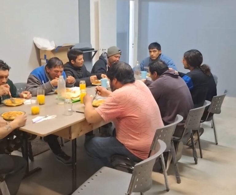 Casa Esperanza necesita camas y colchones para seguir asistiendo a personas en situación de calle