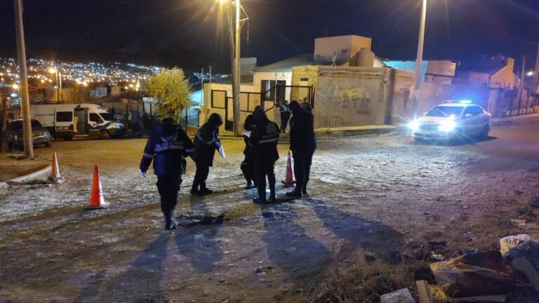 Violencia en el barrio Moure: un joven recibió varios disparos y fue trasladado de urgencia al hospital