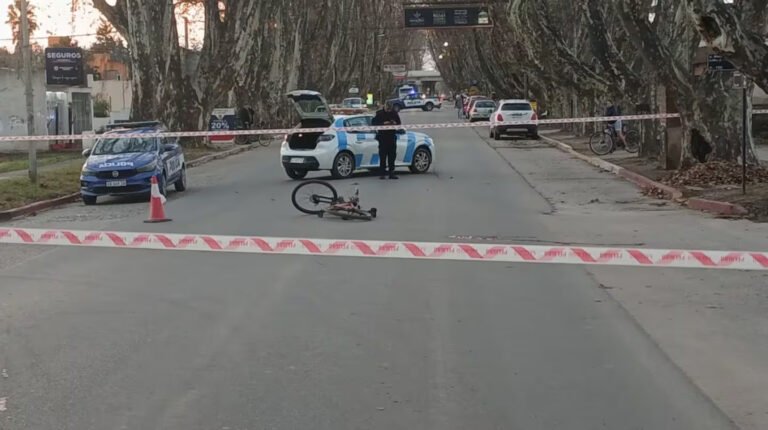 Tragedia: un menor que manejaba una camioneta atropelló y mató a un ciclista