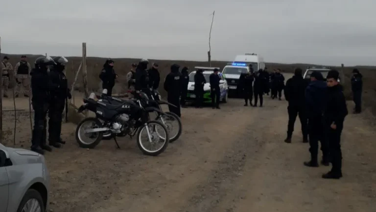 Encontraron un cuerpo cerca de un lago: se trataría de un hombre que estaba desaparecido