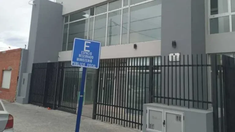 Apuñaló a un hombre, pagó $600.000 y evitó la cárcel