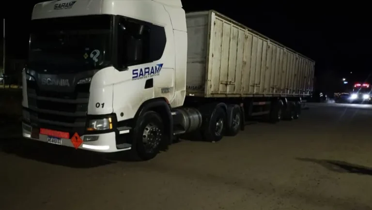 Alarmante: dejaron un camión lleno de explosivos en plena zona urbana