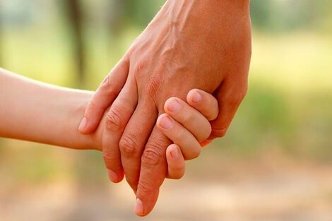 Convocan a familias para la adopción de una niña de 10 años