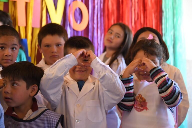 El Ministerio de Educación habilitará la solicitud de vacantes escolares 2026 a través de DINO