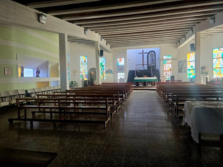 Intoxicación por monóxido de carbono en la Capilla del barrio Quirno Costa: dos personas hospitalizadas 