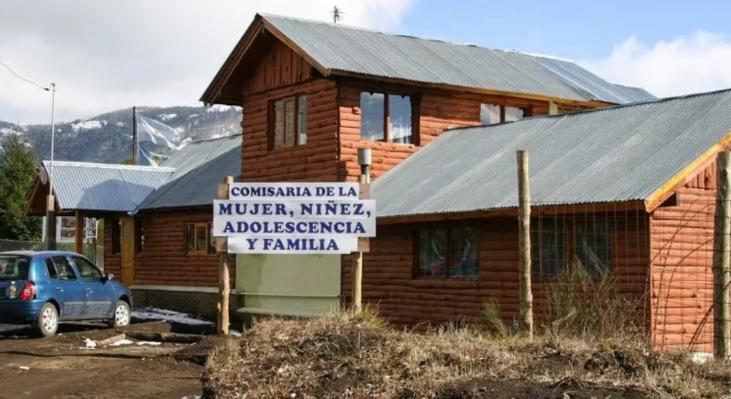 Brutal intento de asesinato: acusan a un hombre de secuestrar, violar y arrojar por la escalera a su pareja