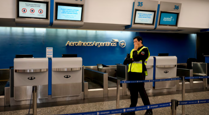 Otra jornada del paro de controladores aéreos: hay más de 80 vuelos cancelados y 15.000 pasajeros afectados